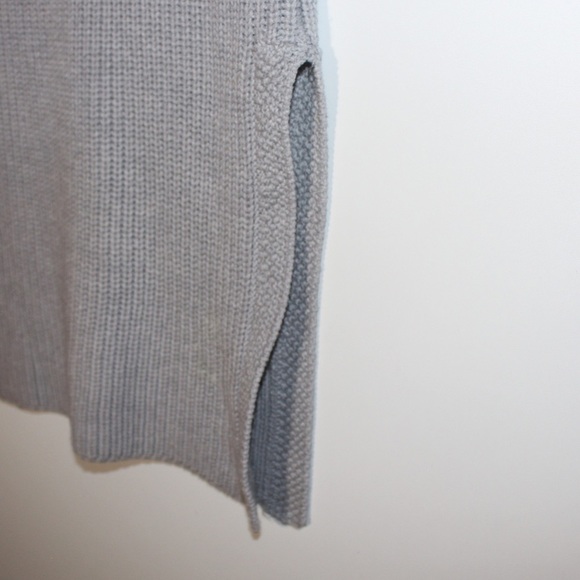ð
ºARITZIA Wilfred Palmier Wool Top - Picture 5 of 6